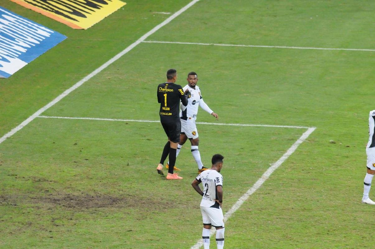 Fotos do jogo entre Cruzeiro e Sport, no Mineiro, em Belo Horizonte, pela 15 rodada da Srie B do Campeonato Brasileiro (28/6/2022)