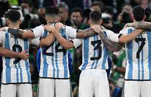 Entrada de Argentina e Frana no campo do Estdio Icnico de Lusail para a final da Copa do Mundo foi um espetculo  parte. Veja fotos do show de fogos, de luzes e da execuo dos hinos nacionais dos dois pases