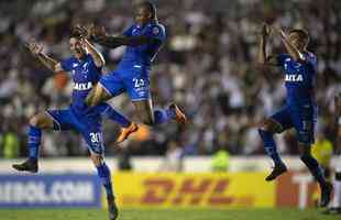 Cruzeiro goleou Vasco por 4 a 0 e causou a ira da torcida cruz-maltina em So Janurio