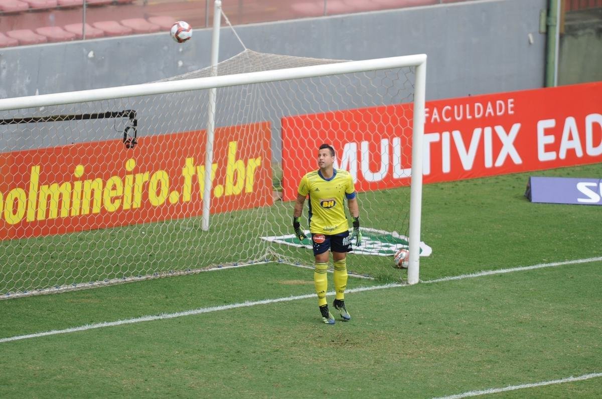 Amrica e Cruzeiro se enfrentaram pelo Campeonato Mineiro