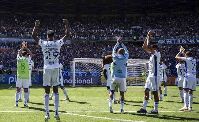 Apoiado em sua torcida, Cruzeiro ganhou forças em casa e faz temporada com mais de 70% de aproveitamento no Mineirão