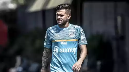 Neto Moura, do Cruzeiro, entra na mira de clubes do Brasil e do exterior -  Superesportes