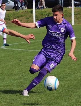 8 - Gonzalo Npoli:  meio-campista e tem 18 anos. Revelado na base do Defensor, participou de trs partidas da Libertadores e fez um gol.