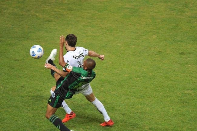 Fotos do jogo entre Amrica e Atltico