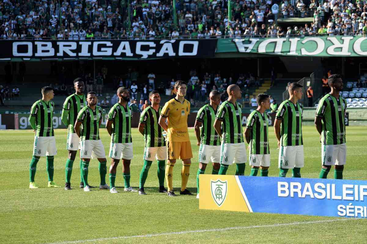 Fotos do duelo entre Coritiba e Amrica, no Couto Pereira, em Curitiba, pela 25 rodada da Srie B do Campeonato Brasileiro