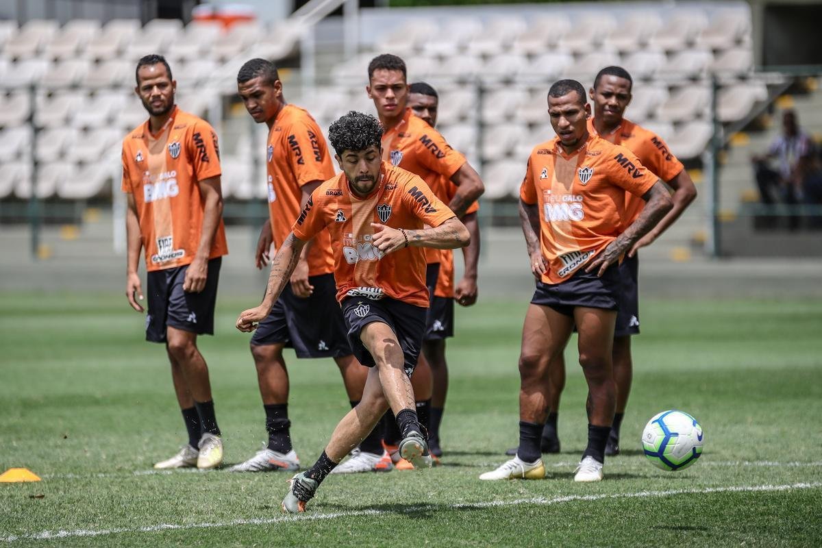 Com Sette Cmara em campo, Atltico se prepara para jogo contra o So Paulo