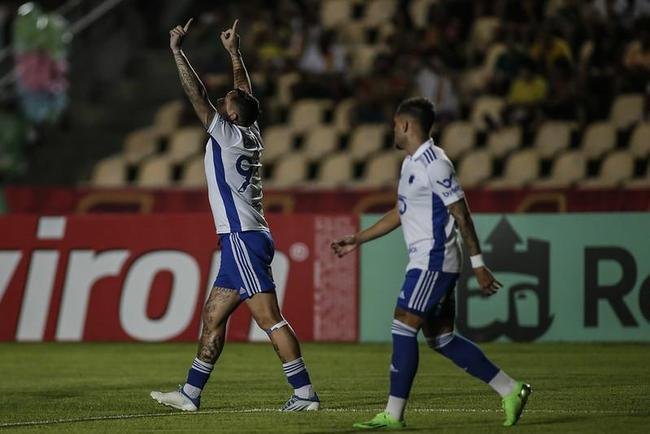 Sampaio Corra x Cruzeiro, no estdio Castelo, em So Lus-MA, pela 27 rodada da Srie B do Campeonato Brasileiro