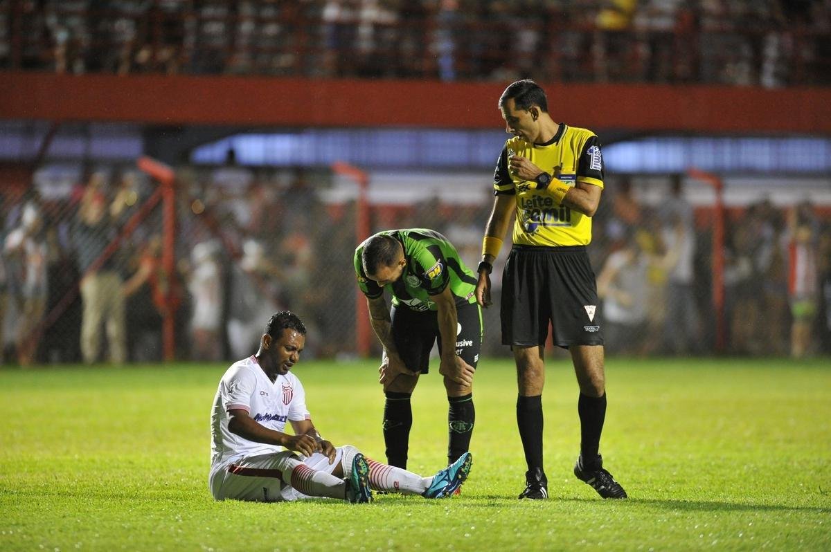 As melhores fotos do duelo entre Villa Nova e Amrica, em Nova Lima, pelo Mineiro