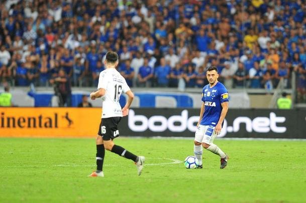 Cruzeiro venceu Corinthians por 1 a 0, nesta quarta-feira, no Mineiro, pela partida de ida da final da Copa do Brasil