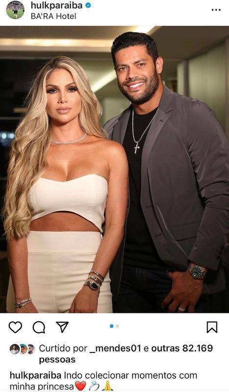 Hulk com a esposa em hotel do qual  dono em Joo Pessoa, na Paraba.