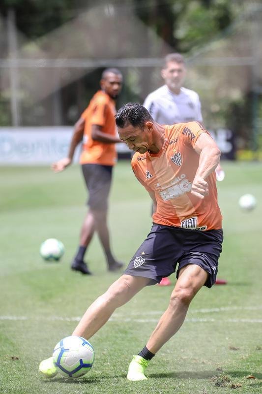 Com Sette Cmara em campo, Atltico se prepara para jogo contra o So Paulo