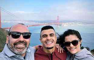 O lateral-esquerdo Egdio viajou para os Estados Unidos com a esposa e um amigo