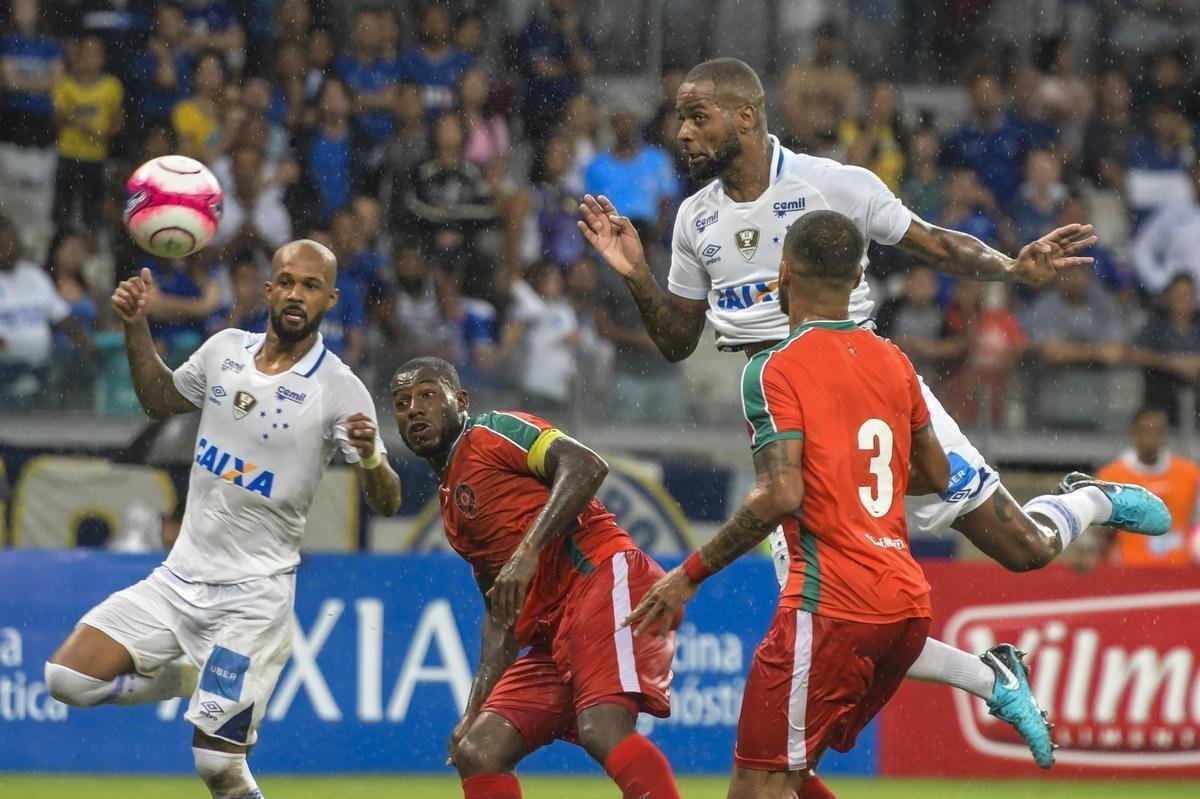 Ded (zagueiro) - 1 gol