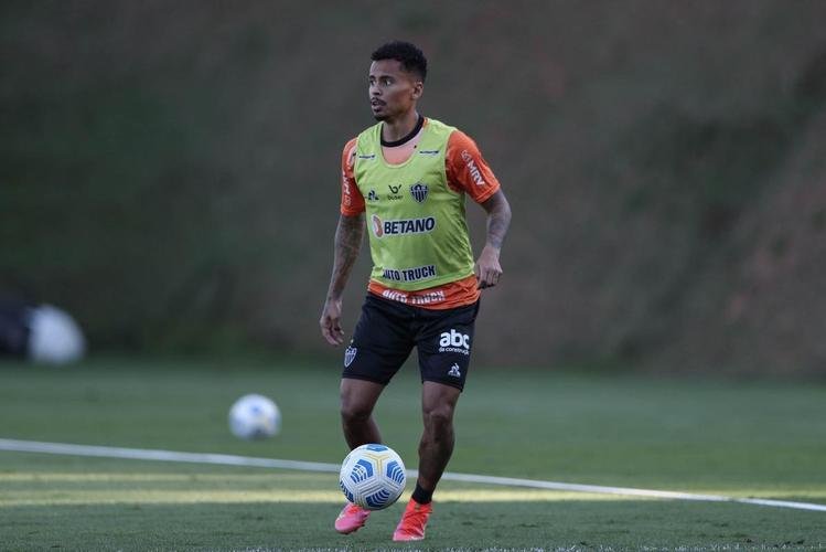 Fotos do primeiro treino de Diego Costa pelo Atlético