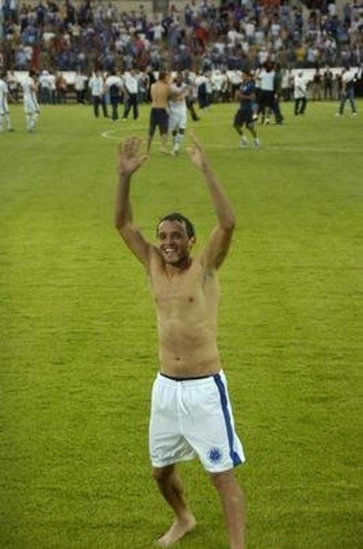 Atletas celestes vibraram com vitria e permanncia na Srie A