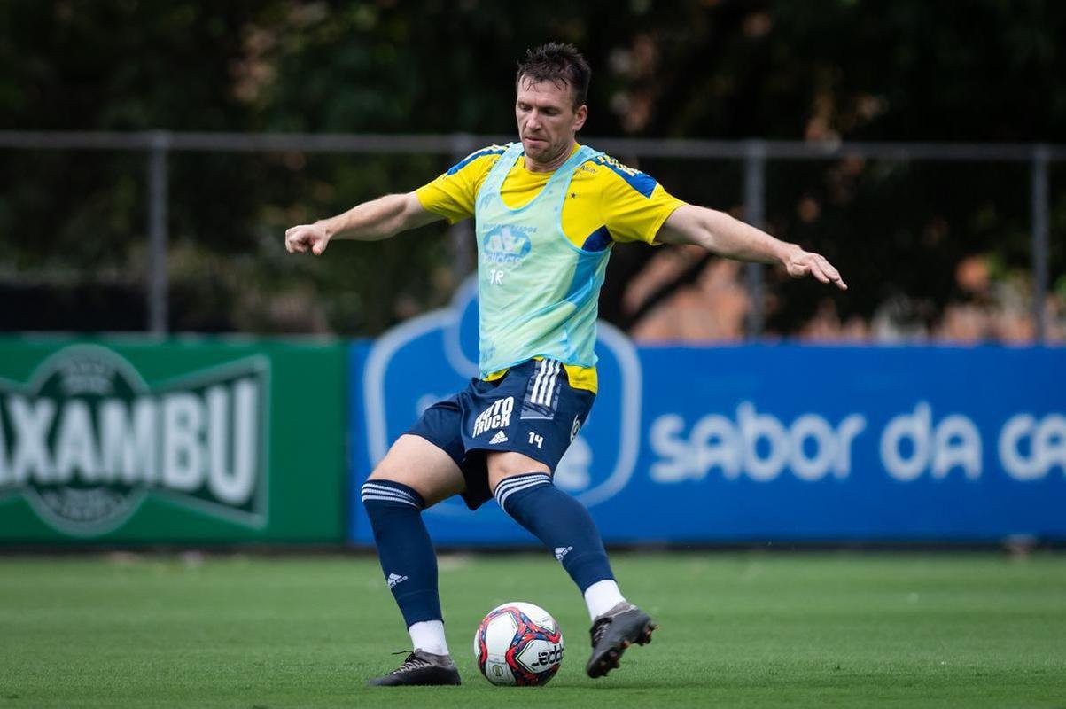 Fotos do treino do Cruzeiro desta segunda-feira (18/10)