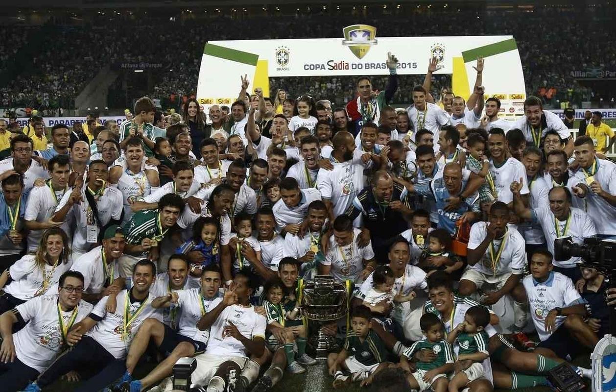 Imagens da comemorao do ttulo da Copa do Brasil pelos palmeirenses