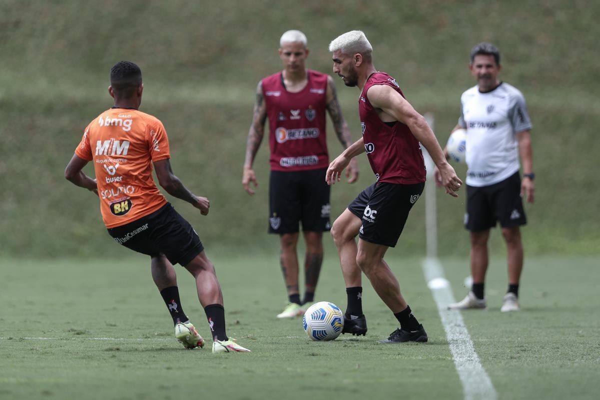 Treinamento do Atltico neste sbado, aps o ttulo brasileiro