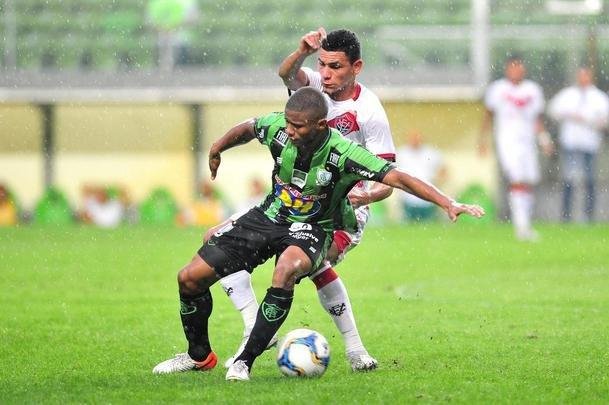 Fotos do duelo entre Amrica e Vitria, no Independncia, pela 36 rodada da Srie B do Brasileiro