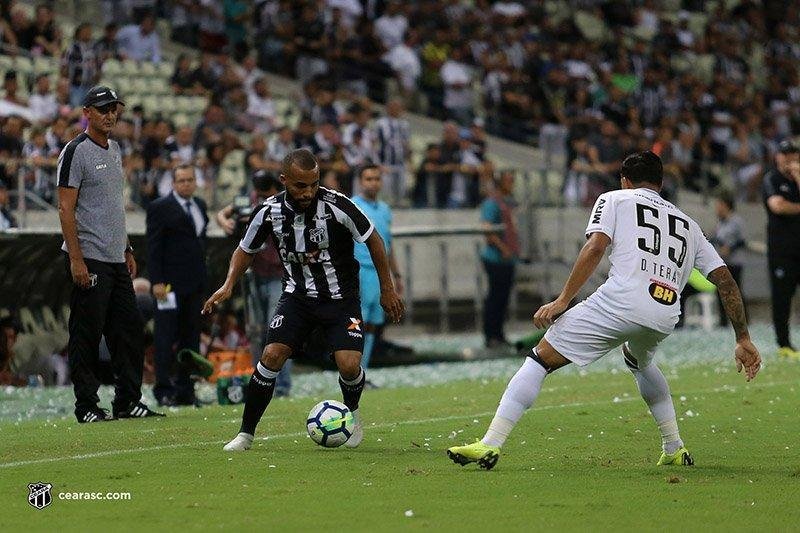 No Castelo, o Atltico perdeu por 2 a 1 para o Cear, em jogo da 31 rodada do Brasileiro