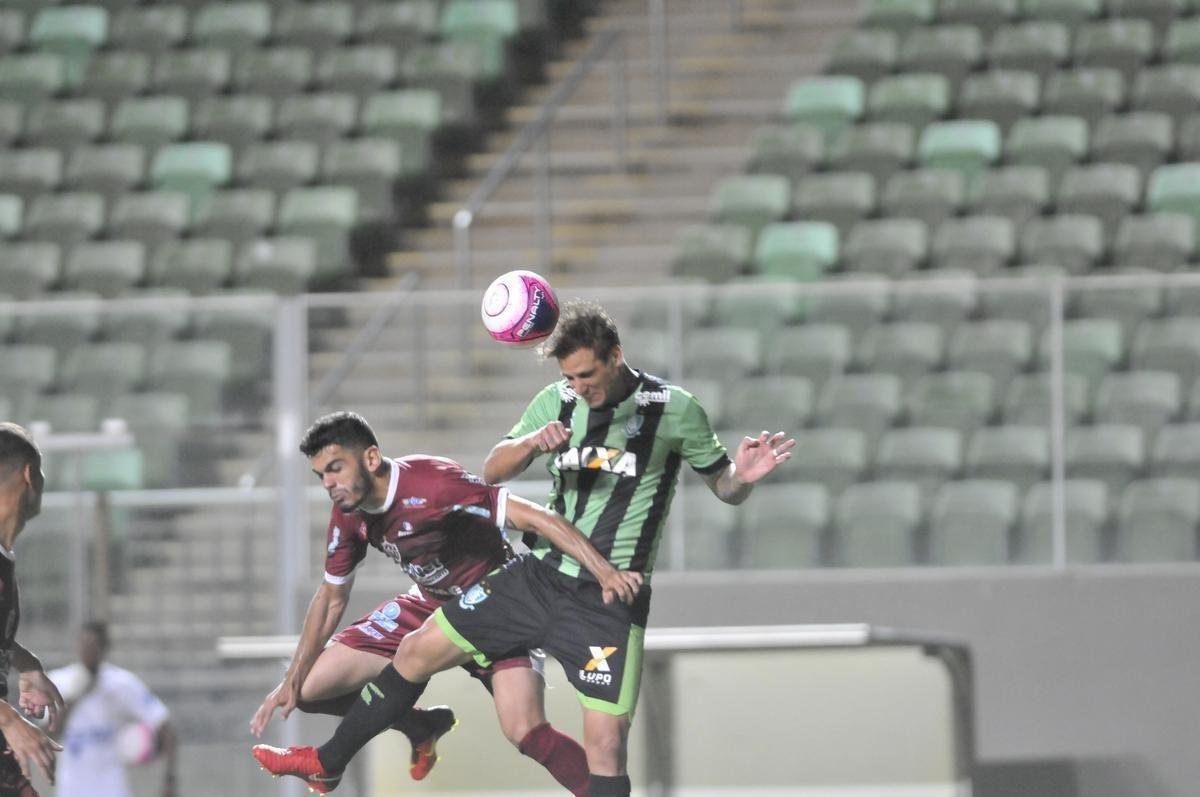 Amrica e Patrocinense se enfrentaram, no Independncia, pela primeira rodada do Campeonato Mineiro