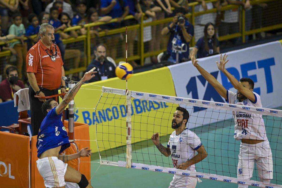 Cruzeiro venceu o Minas no tie-break no primeiro jogo da final da Superliga