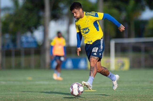 Fotos do treino do Cruzeiro nesta quinta-feira (6/5), na Toca da Raposa II