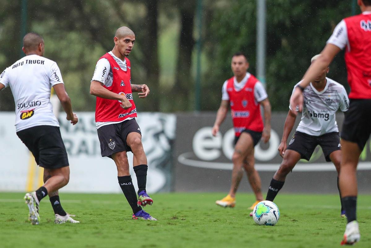 Fotos do primeiro treino de Hulk no Atlitco