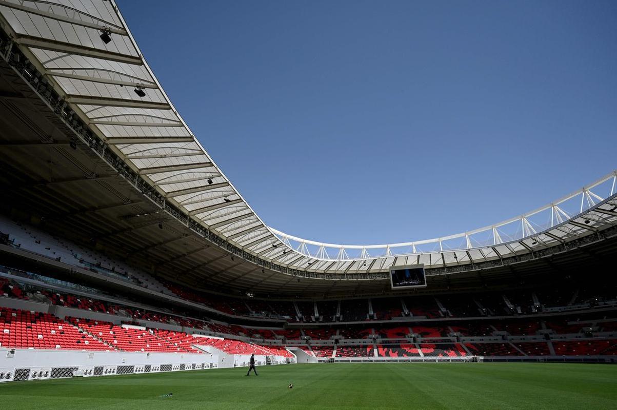 Estdio Ahmad Bin Ali: arena para 40 mil torcedores fica na cidade de Al Rayyan, sede de um dos mais tradicionais clubes do Catar, e tem design inspirado na histria do pas
