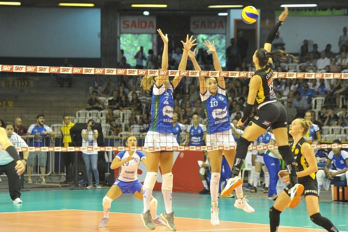 Minas x Praia: veja fotos da primeira partida da final