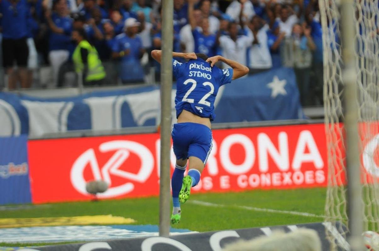 Fotos da partida entre Cruzeiro e Bahia, no Mineir�o, pela 20� rodada da S�rie B do Brasileiro