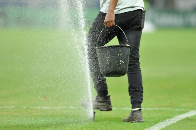 Fotos do jogo entre Cruzeiro e Londrina, no Mineiro, em Belo Horizonte, pela quarta rodada da Srie B do Brasileiro