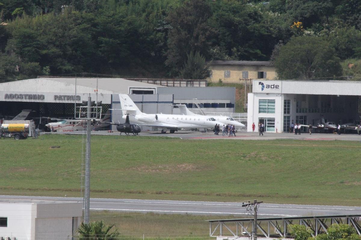 Imagens de Neymar indo embora de Belo Horizonte