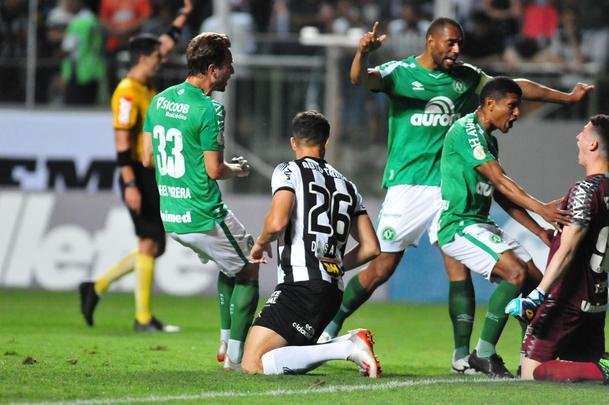 Fotos do jogo entre Atltico e Chapecoense, no Independncia, pela 29 rodada do Campeonato Brasileiro
