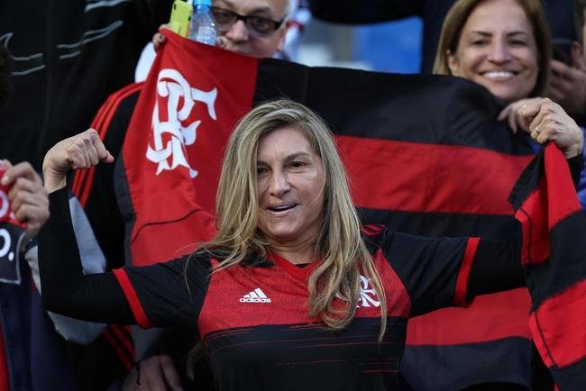 Torcedores de Flamengo e Al Hilal no Estdio Ibn-Batouta, em Tnger, no Marrocos