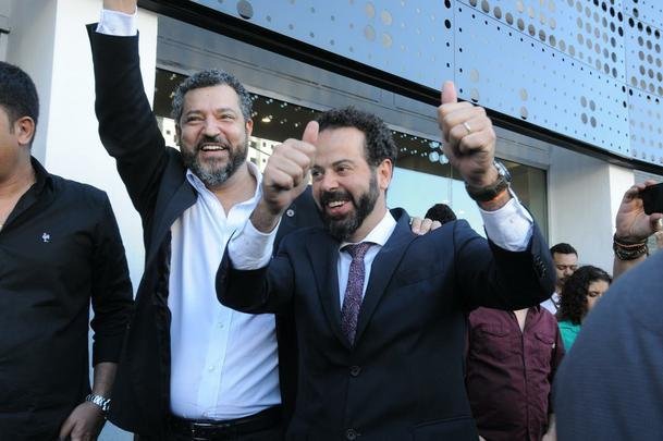 Com festa dos torcedores, Conselho Deliberativo do Atltico aprovou construo do estdio