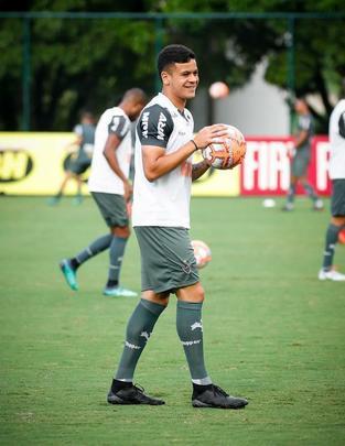 Hulk - revelado pelo Atlético no ano passado, o lateral-esquerdo busca o primeiro título com a camisa do Galo. Ele jogou cinco vezes no Estadual e deu uma assistência.