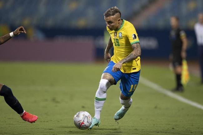 Fotos do jogo entre Brasil e Equador pela Copa Amrica