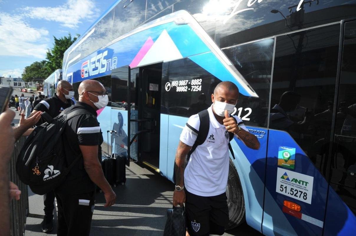 Delegao alvinegra chegou a Cuiab para final da Supercopa do Brasil entre Atltico e Flamengo
