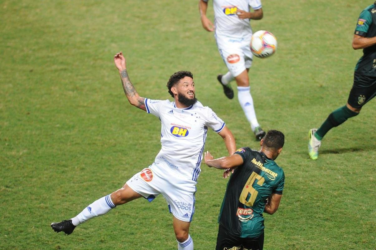 Fotos do jogo entre Amrica e Cruzeiro, no Independncia, em Belo Horizonte, pela 25 rodada da Srie B do Brasileiro