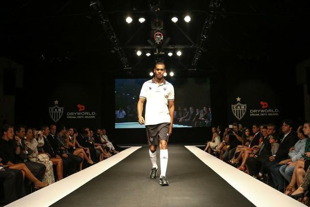Nova coleção de uniformes do Atlético para 2016, fornecida pela empresa canadense Dryworld