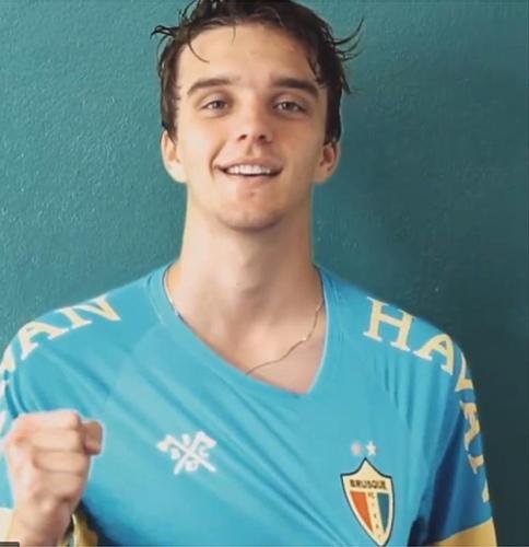 Pepê, volante (Brusque)