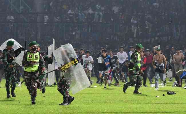 Confuso que comeou aps derrota do Arema FC e deixou 135 mortos na cidade Malang e centenas de feridos
