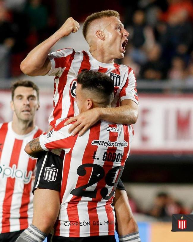 9� - Estudiantes (Argentina) - R$ 158,7 milh�es