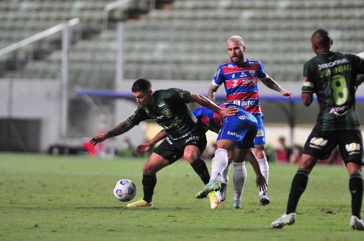 Fotos da vitria do Amrica sobre o Fortaleza, por 2 a 1, no Independncia, pela 29 rodada da Srie A do Campeonato Brasileiro