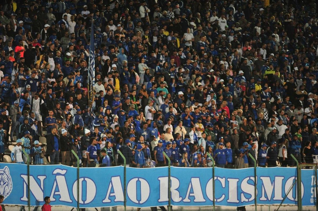 Cruzeiro x Cuiab: fotos do jogo na Arena do Jacar, em Sete Lagoas