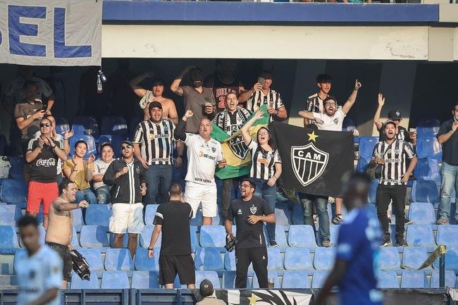 Fotos do jogo de ida das oitavas de final da Copa Libertadores, entre Emelec e Atltico, no estdio George Capwell, em Guayaquil, no Equador