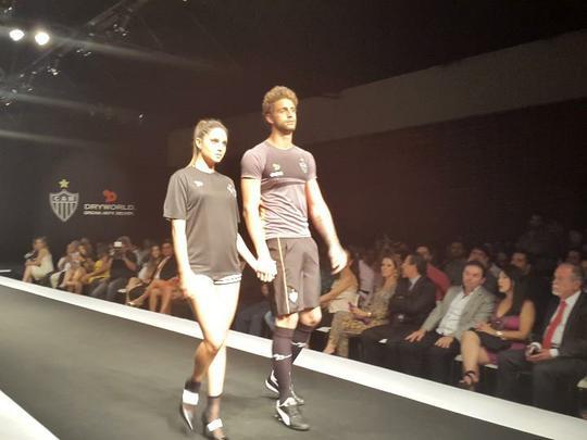 Nova coleção de uniformes do Atlético para 2016, fornecida pela empresa canadense Dryworld