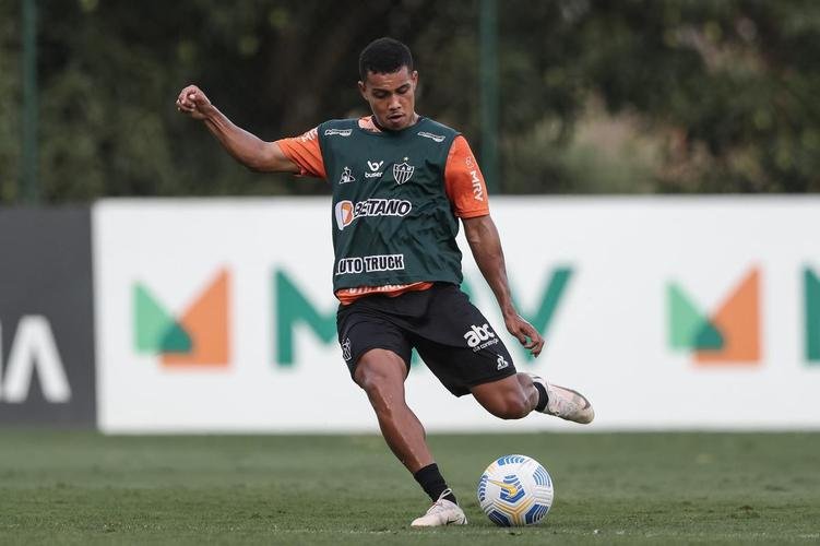 Após a eliminação na Libertadores diante do Palmeiras, jogadores do Atlético se reapresentaram na Cidade do Galo e realizaram treinamento visando o duelo contra o Internacional, pelo Campeonato Brasileiro