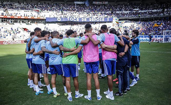 Cruzeiro ter oportunidade de garantir o acesso mais rpido desde 2006, quando a Srie B passou a ser disputada por pontos corridos